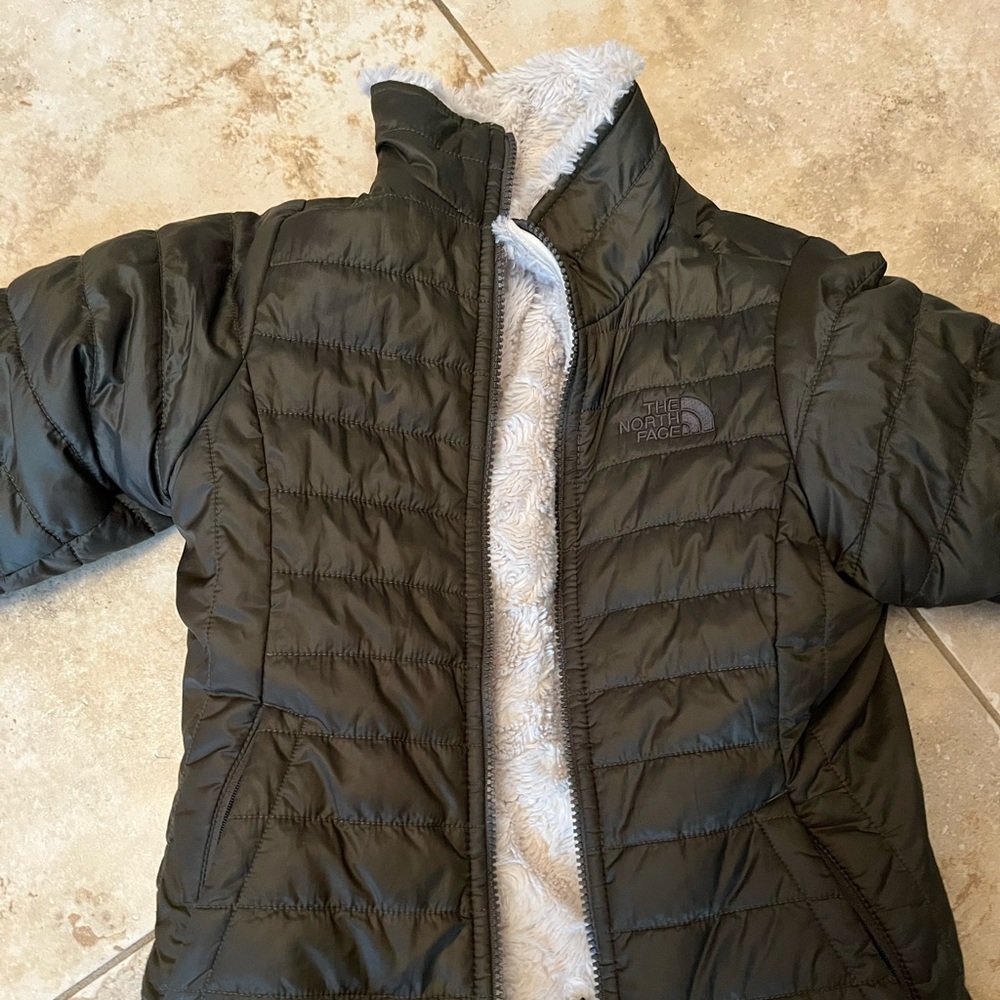 Girls Northface reversible jacket